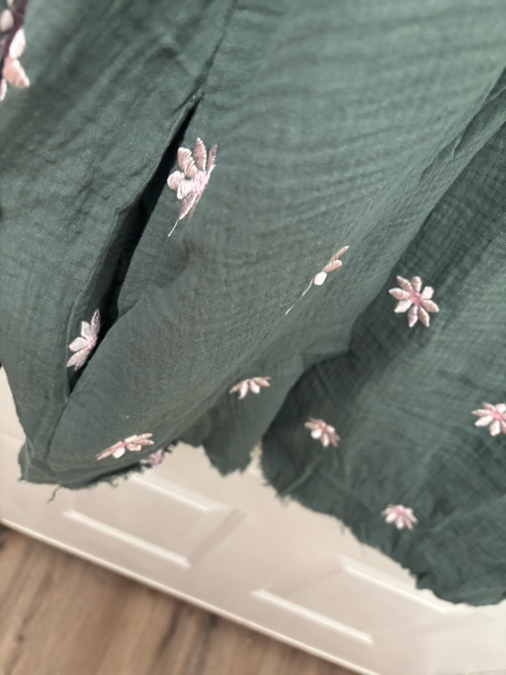 Blue velvet 100% Cotton Green Embroidered Mini Dress - Picture 5 of 7